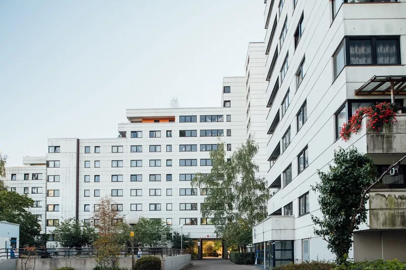 Helle 2-Zimmer-Wohnung mit Balkon! — photo 1